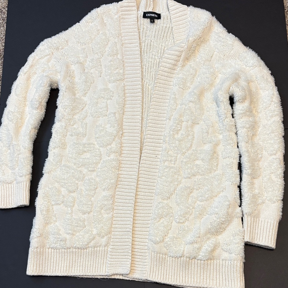 Express Women's Textured Cream Cardigan